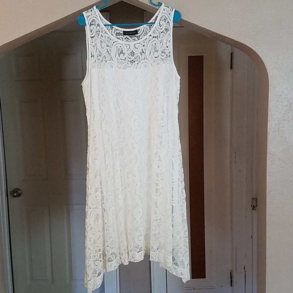 White lace overlay sleeveless dress